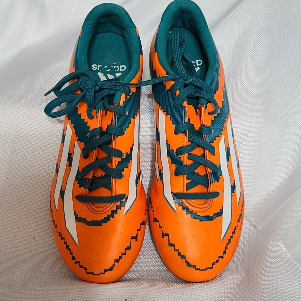 Adidas Messi soccer cleats size 6.5